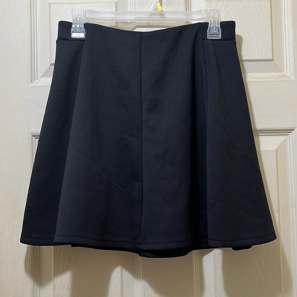 2 pc swing skirt set.